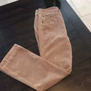 Soft and stretchy bootcut  leg corduroy pants